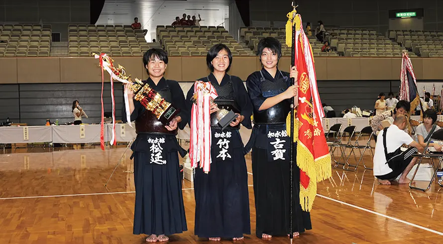 中学生女子の部優勝 如水館A(福岡)