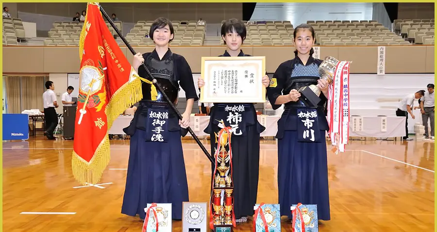 中学生女子の部優勝 如水館(福岡)