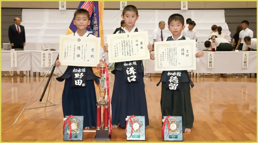 小学生二年生以下の部優勝 如水館(福岡)